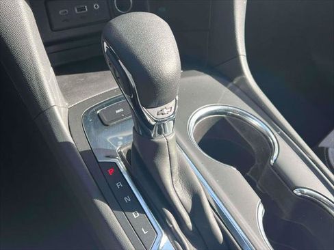 Used 2023 Chevrolet Equinox LS image 26