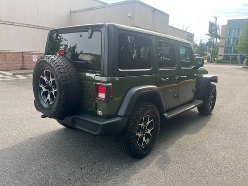 Used 2021 Jeep Wrangler Unlimited Sport AWD/4WD image 3
