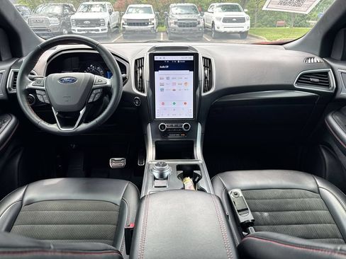 Used 2024 Ford Edge ST-Line AWD/4WD image 10