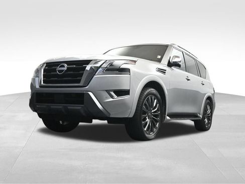 Used 2023 Nissan Armada Platinum w/ Captain's Chairs Package RWD image 9