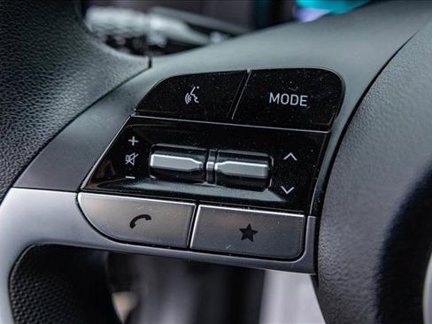 Certified 2025 Hyundai Elantra Blue image 14