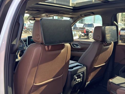 Used 2023 Chevrolet Tahoe High Country w/ Advanced Technology Package image 14