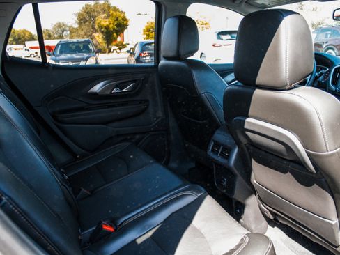 Used 2020 GMC Terrain SLT w/ Preferred Package AWD/4WD image 28