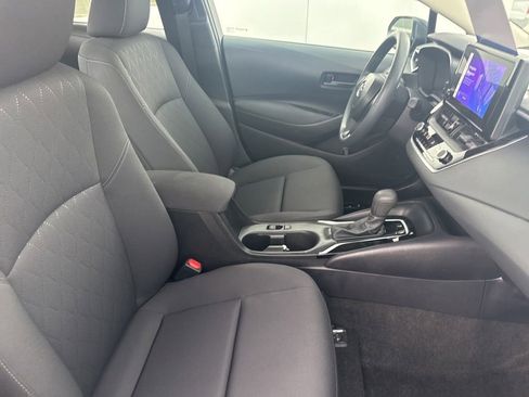 Used 2024 Toyota Corolla LE w/ LE Convenience Package FWD image 31