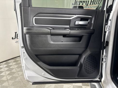Used 2025 RAM 2500 Big Horn AWD/4WD image 24