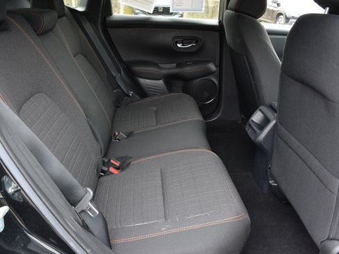 Used 2024 Honda HR-V Sport image 17