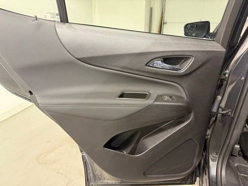 Certified 2022 Chevrolet Equinox RS w/ RS Leather Package image 23