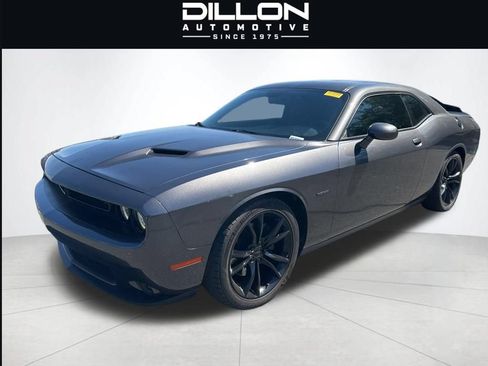 Used 2016 Dodge Challenger R/T w/ Blacktop Package RWD image 13