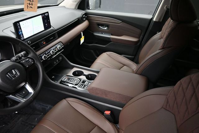 New 2026 Honda Pilot Elite image 16