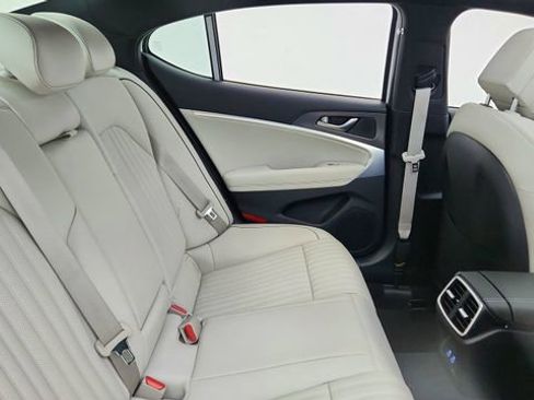 Used 2025 Genesis G70 3.3T Advanced image 26