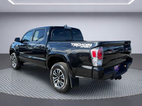 Used 2021 Toyota Tacoma TRD Sport AWD/4WD image 4