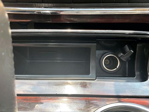 Used 2015 Lincoln Navigator 4WD w/ Equipment Group 101A Reserve image 34