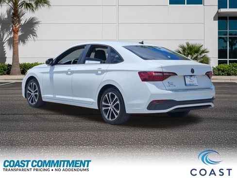 Used 2022 Volkswagen Jetta Sport FWD image 8