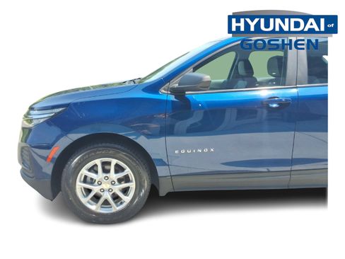 Used 2022 Chevrolet Equinox LS AWD/4WD image 5