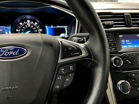 Used 2018 Ford Fusion S image 11