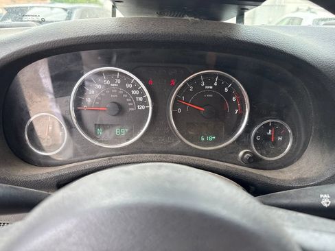 Used 2015 Jeep Wrangler Sport AWD/4WD image 6