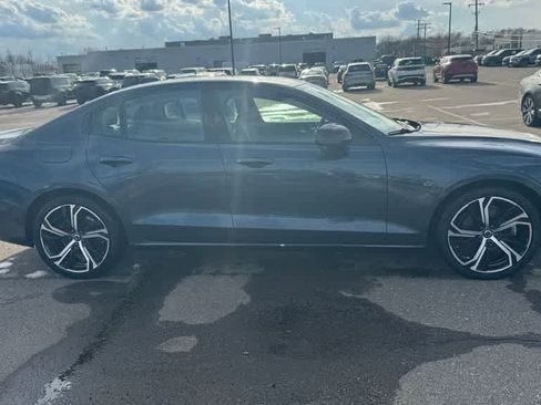 Used 2023 Volvo S60 B5 Plus w/ Climate Package image 4