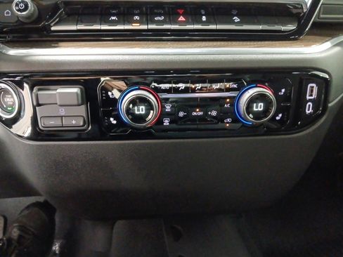 New 2026 Chevrolet Silverado 1500 LT w/ Z71 Off-Road Package image 25