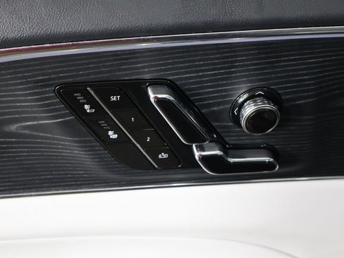 Used 2024 Cadillac Lyriq Sport RWD image 20