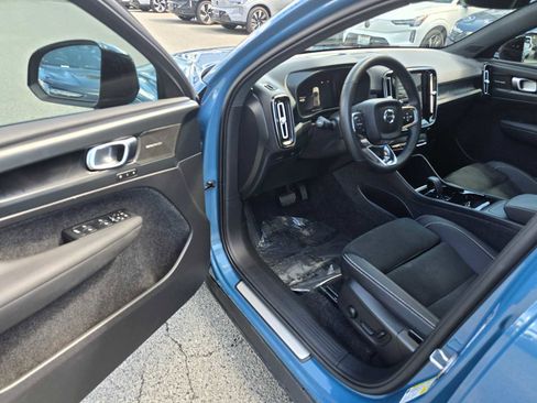 Certified 2023 Volvo C40 P8 Recharge Ultimate AWD/4WD image 20