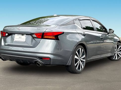 Used 2019 Nissan Altima 2.5 SR w/ SR Premium Package FWD image 5