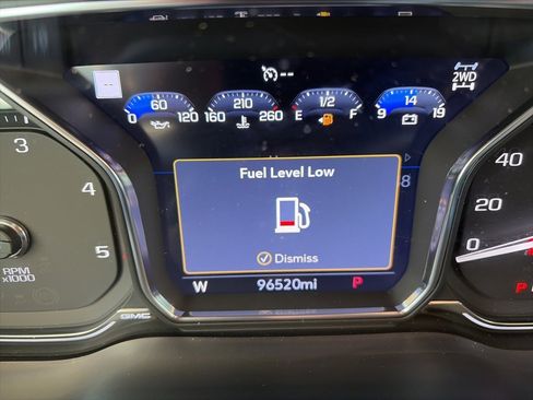 Used 2021 GMC Sierra 2500 AT4 w/ AT4 Preferred Package image 17