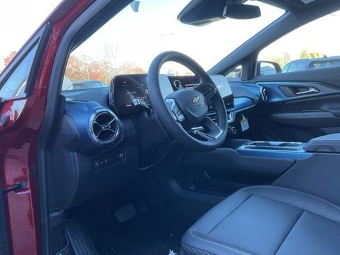 New 2026 Chevrolet Equinox EV LT image 10