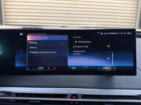 Used 2022 BMW iX xDrive50 w/ Premium Package AWD/4WD image 33
