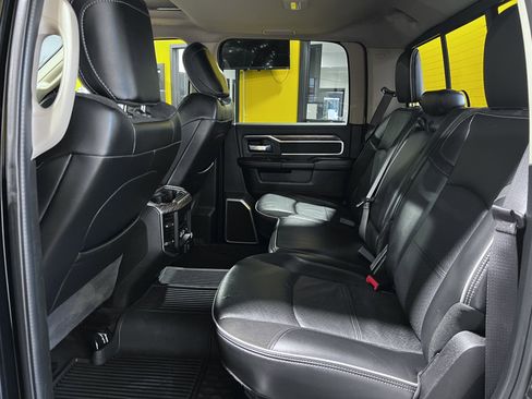 Used 2020 RAM 3500 Laramie image 18