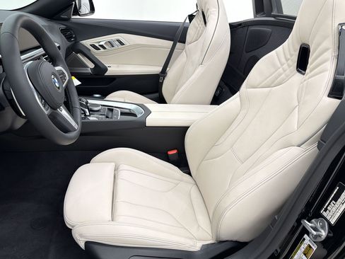 New 2026 BMW Z4 sDrive30i w/ Shadowloine Package image 5