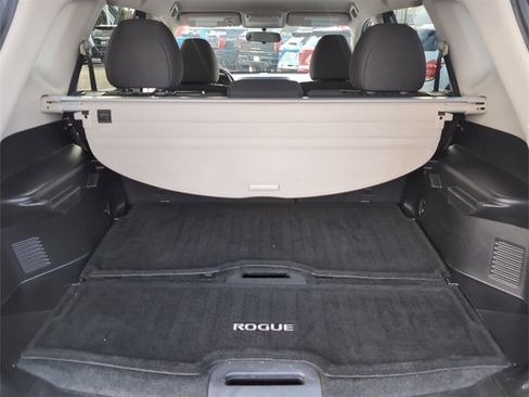 Used 2018 Nissan Rogue SV w/ Premium Package image 25