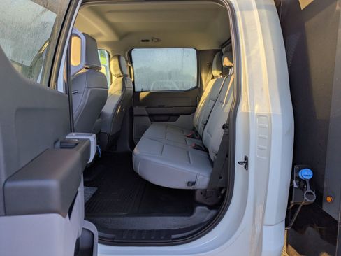 New 2025 Ford F450 XL w/ XL Chrome Package image 27