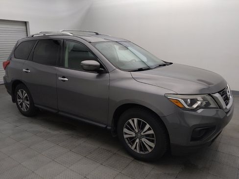 Used 2020 Nissan Pathfinder S FWD image 11
