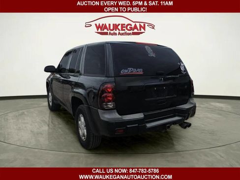 Used 2003 Chevrolet TrailBlazer LS w/ Preferred Equipment Group AWD/4WD image 4