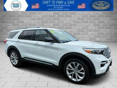 Certified 2023 Ford Explorer Platinum w/ Technology Package