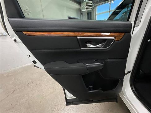 Used 2017 Honda CR-V EX image 18