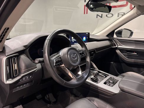 Used 2025 MAZDA CX-70 Plug-In Hybrid w/ Premium Pkg image 9