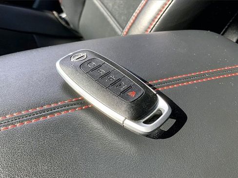 Certified 2025 Nissan Sentra SR w/ SR Premium Package image 34