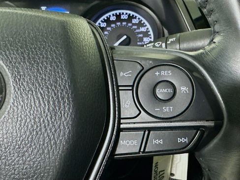 Used 2023 Toyota Camry SE image 17