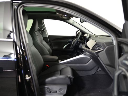 New 2025 Audi Q5 Premium Plus image 18