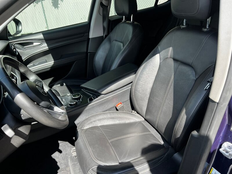 Used 2018 Alfa Romeo Stelvio AWD w/ Cold Weather Package image 15
