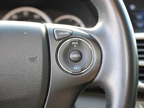 Used 2014 Honda Accord EX-L image 31