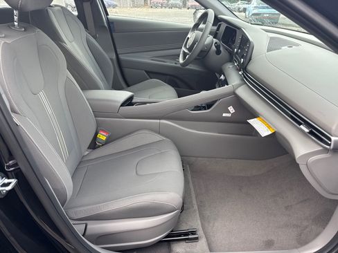 New 2026 Hyundai Elantra SEL Sport image 13