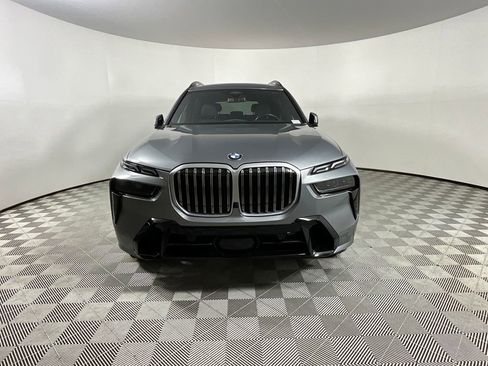 Used 2024 BMW X7 xDrive40i w/ M Sport Package AWD/4WD image 8