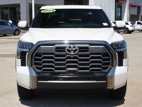 Used 2024 Toyota Tundra Platinum w/ TRD Off-Road Package AWD/4WD image 25