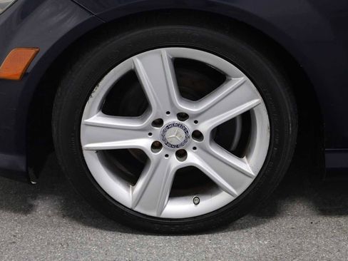 Used 2011 Mercedes-Benz C 300 4MATIC Sedan image 31