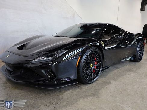 Used 2020 Ferrari F8 Tributo image 13