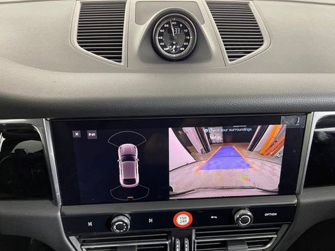 New 2026 Porsche Macan image 43