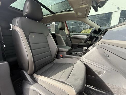 Used 2023 Volkswagen Atlas SEL Premium image 28