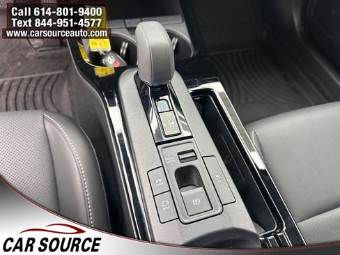 Used 2025 Toyota Prius Limited image 25